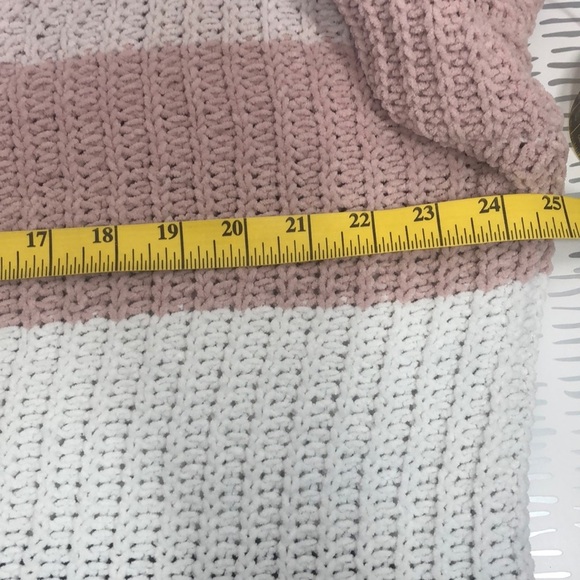 Love by Design sweater - Picture 6 of 8